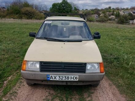 ЗАЗ Таврія 1995 у Люботине на Automoto.ua Бежевий ЗАЗ Таврія, об'ємом двигуна 1.1 л та пробігом 90 тис. км за 500 $, фото 1 на Automoto.ua