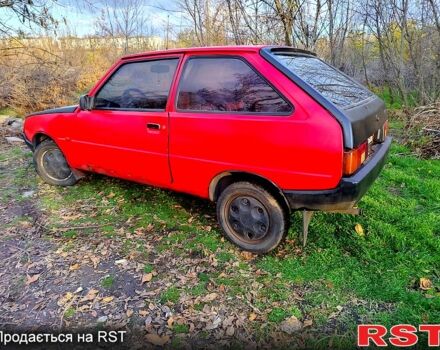 Красный ЗАЗ Таврия, объемом двигателя 1.1 л и пробегом 240 тыс. км за 390 $, фото 2 на Automoto.ua