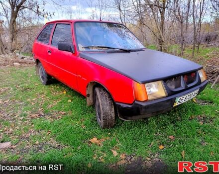 Красный ЗАЗ Таврия, объемом двигателя 1.1 л и пробегом 240 тыс. км за 390 $, фото 5 на Automoto.ua