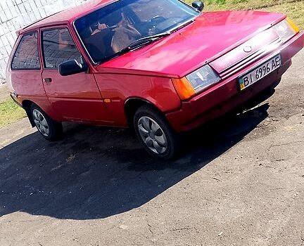 Красный ЗАЗ Таврия, объемом двигателя 1.2 л и пробегом 50 тыс. км за 600 $, фото 2 на Automoto.ua