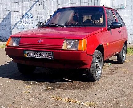 Красный ЗАЗ Таврия, объемом двигателя 1.2 л и пробегом 50 тыс. км за 600 $, фото 3 на Automoto.ua