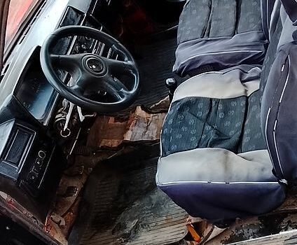 Червоний ЗАЗ Таврія, об'ємом двигуна 1.3 л та пробігом 200 тис. км за 360 $, фото 4 на Automoto.ua