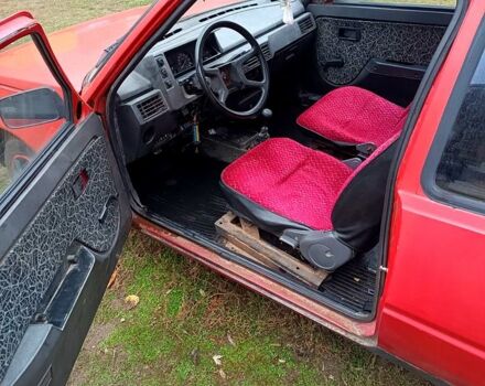 Красный ЗАЗ Таврия, объемом двигателя 1.2 л и пробегом 250 тыс. км за 320 $, фото 5 на Automoto.ua