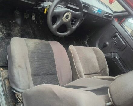 Червоний ЗАЗ Таврія, об'ємом двигуна 1.3 л та пробігом 300 тис. км за 333 $, фото 4 на Automoto.ua