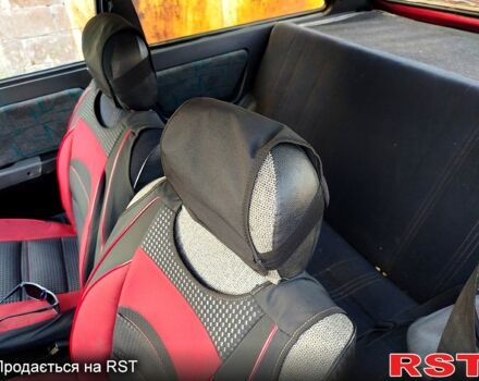 Красный ЗАЗ Таврия, объемом двигателя 1.1 л и пробегом 140 тыс. км за 600 $, фото 7 на Automoto.ua