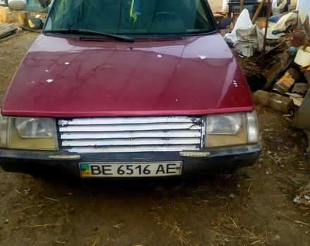 Красный ЗАЗ Таврия, объемом двигателя 1.2 л и пробегом 300 тыс. км за 580 $, фото 4 на Automoto.ua
