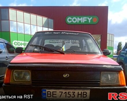 Красный ЗАЗ Таврия, объемом двигателя 1.1 л и пробегом 0 тыс. км за 950 $, фото 2 на Automoto.ua