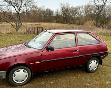 Червоний ЗАЗ Таврія, об'ємом двигуна 1.1 л та пробігом 200 тис. км за 950 $, фото 1 на Automoto.ua