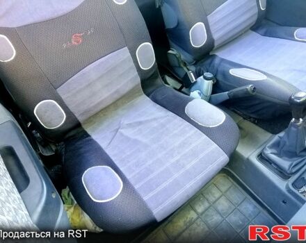 Красный ЗАЗ Таврия, объемом двигателя 1.3 л и пробегом 214 тыс. км за 1350 $, фото 4 на Automoto.ua