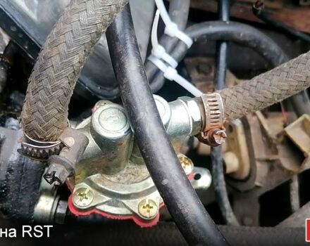 Красный ЗАЗ Таврия, объемом двигателя 1.1 л и пробегом 120 тыс. км за 260 $, фото 3 на Automoto.ua