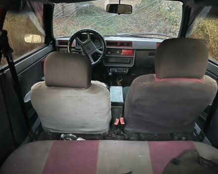 Красный ЗАЗ Таврия, объемом двигателя 1 л и пробегом 242 тыс. км за 478 $, фото 3 на Automoto.ua