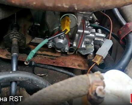 Красный ЗАЗ Таврия, объемом двигателя 1.1 л и пробегом 120 тыс. км за 260 $, фото 2 на Automoto.ua