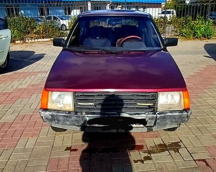 Красный ЗАЗ Таврия, объемом двигателя 1.1 л и пробегом 0 тыс. км за 800 $, фото 1 на Automoto.ua