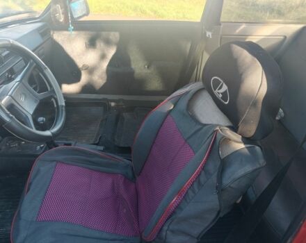 ЗАЗ Таврия 2001 в Николаеве на Automoto.ua Красный ЗАЗ Таврия, объемом двигателя 1.1 л и пробегом 2 тыс. км за 300 $, фото 2 на Automoto.ua