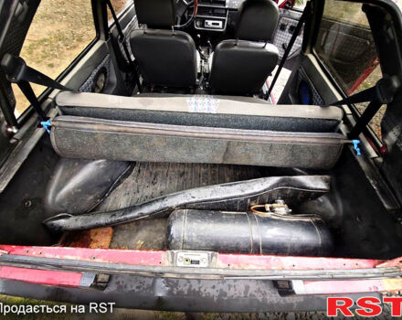 Красный ЗАЗ Таврия, объемом двигателя 1.2 л и пробегом 317 тыс. км за 950 $, фото 2 на Automoto.ua