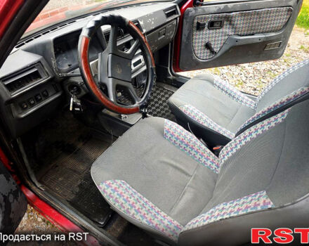 Красный ЗАЗ Таврия, объемом двигателя 1.2 л и пробегом 317 тыс. км за 950 $, фото 4 на Automoto.ua