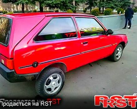 Красный ЗАЗ Таврия, объемом двигателя 1.2 л и пробегом 230 тыс. км за 850 $, фото 3 на Automoto.ua