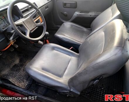 Красный ЗАЗ Таврия, объемом двигателя 1.1 л и пробегом 255 тыс. км за 600 $, фото 6 на Automoto.ua