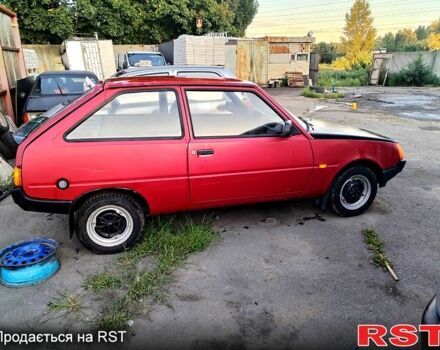 Красный ЗАЗ Таврия, объемом двигателя 1.1 л и пробегом 255 тыс. км за 600 $, фото 2 на Automoto.ua