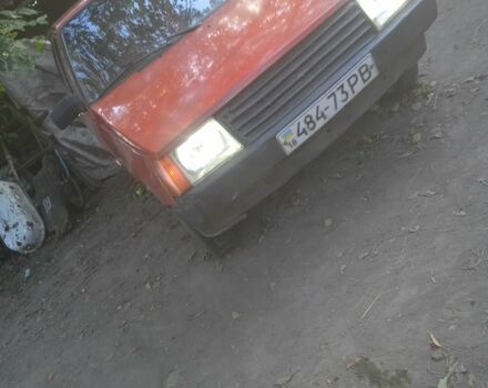 Красный ЗАЗ Таврия, объемом двигателя 1.2 л и пробегом 18 тыс. км за 391 $, фото 2 на Automoto.ua