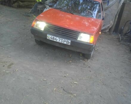 Красный ЗАЗ Таврия, объемом двигателя 1.2 л и пробегом 18 тыс. км за 391 $, фото 4 на Automoto.ua