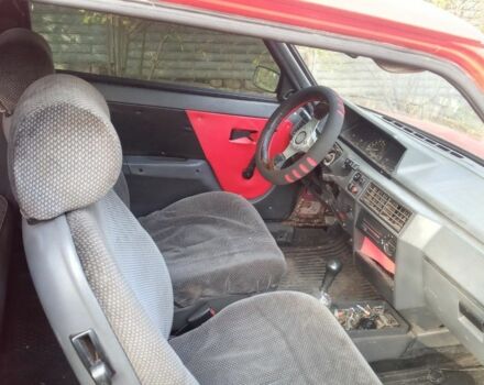 Червоний ЗАЗ Таврія, об'ємом двигуна 0 л та пробігом 1000 тис. км за 596 $, фото 2 на Automoto.ua