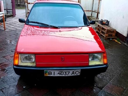 ЗАЗ Таврія 1992 у Светловдске на Automoto.ua Червоний ЗАЗ Таврія, об'ємом двигуна 11 л та пробігом 156 тис. км за 330 $, фото 1 на Automoto.ua
