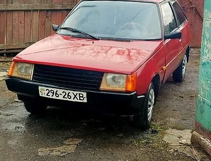 ЗАЗ Таврія 1993 у Лозовой на Automoto.ua Червоний ЗАЗ Таврія, об'ємом двигуна 1.2 л та пробігом 214 тис. км за 700 $, фото 1 на Automoto.ua