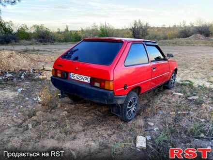 ЗАЗ Таврия 1994 в Никополе на Automoto.ua Красный ЗАЗ Таврия, объемом двигателя 1.1 л и пробегом 150 тыс. км за 450 $, фото 1 на Automoto.ua