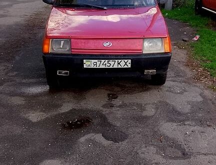 ЗАЗ Таврия 1994 в Киеве на Automoto.ua Красный ЗАЗ Таврия, объемом двигателя 1.2 л и пробегом 0 тыс. км за 500 $, фото 1 на Automoto.ua