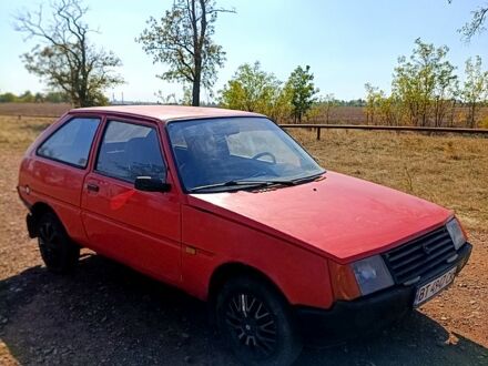 ЗАЗ Таврия 1998 в Кривом Роге на Automoto.ua Красный ЗАЗ Таврия, объемом двигателя 1.2 л и пробегом 100 тыс. км за 480 $, фото 1 на Automoto.ua