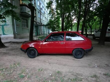 ЗАЗ Таврія 1998 у Покровськ (Красноармійськ) на Automoto.ua Червоний ЗАЗ Таврія, об'ємом двигуна 1.2 л та пробігом 2 тис. км за 550 $, фото 1 на Automoto.ua