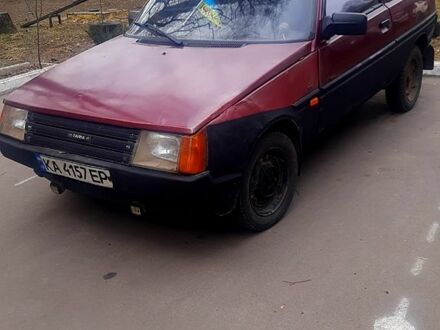 ЗАЗ Таврія 1998 у Переяславе-Хмельницком на Automoto.ua Червоний ЗАЗ Таврія, об'ємом двигуна 1.1 л та пробігом 62 тис. км за 700 $, фото 1 на Automoto.ua