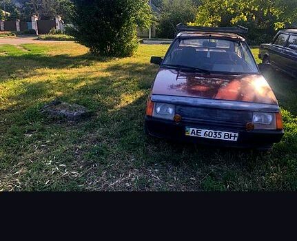 Красный ЗАЗ Таврия, объемом двигателя 1.2 л и пробегом 223 тыс. км за 550 $, фото 1 на Automoto.ua