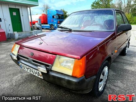 Красный ЗАЗ Таврия, объемом двигателя 1.1 л и пробегом 99 тыс. км за 790 $, фото 1 на Automoto.ua