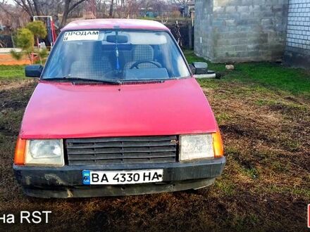 ЗАЗ Таврия 2002 в Кривом Озере на Automoto.ua Красный ЗАЗ Таврия, объемом двигателя 1.2 л и пробегом 0 тыс. км за 550 $, фото 1 на Automoto.ua