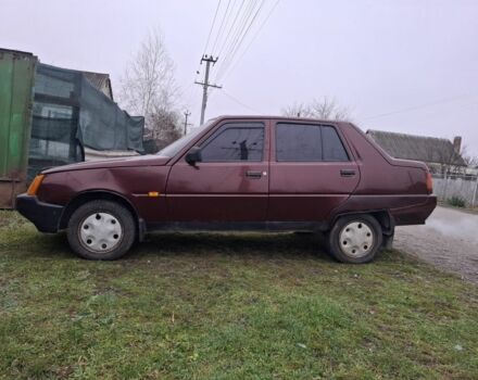 Красный ЗАЗ Таврия, объемом двигателя 1.2 л и пробегом 145 тыс. км за 592 $, фото 1 на Automoto.ua