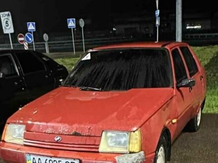 Красный ЗАЗ Таврия, объемом двигателя 1 л и пробегом 175 тыс. км за 757 $, фото 1 на Automoto.ua