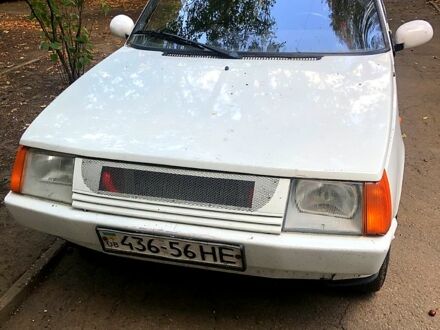 ЗАЗ Таврия 1990 в Вольнянске на Automoto.ua ЗАЗ Таврия, объемом двигателя 1.1 л и пробегом 0 тыс. км за 600 $, фото 1 на Automoto.ua