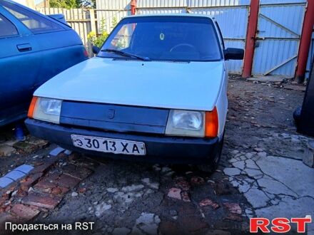 ЗАЗ Таврия 1991 в Сумах на Automoto.ua ЗАЗ Таврия, объемом двигателя 1.1 л и пробегом 0 тыс. км за 350 $, фото 1 на Automoto.ua