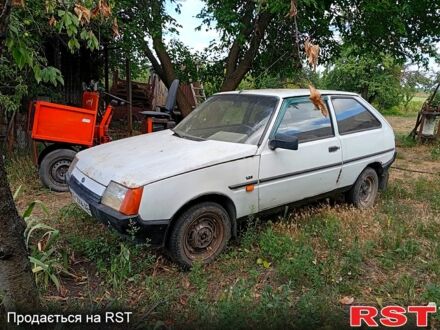 ЗАЗ Таврия 2003 в Новомосковске на Automoto.ua ЗАЗ Таврия, объемом двигателя 1.2 л и пробегом 200 тыс. км за 200 $, фото 1 на Automoto.ua