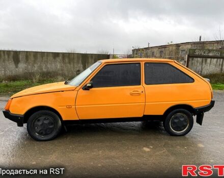 Желтый ЗАЗ Таврия, объемом двигателя 1.3 л и пробегом 200 тыс. км за 650 $, фото 3 на Automoto.ua