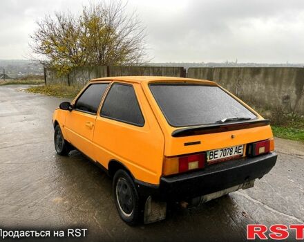 Желтый ЗАЗ Таврия, объемом двигателя 1.3 л и пробегом 200 тыс. км за 650 $, фото 4 на Automoto.ua