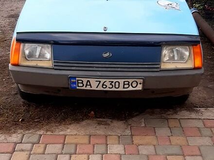 ЗАЗ Таврия 1995 в Новоукраинке на Automoto.ua Синий ЗАЗ Таврия, объемом двигателя 1.1 л и пробегом 0 тыс. км за 460 $, фото 1 на Automoto.ua