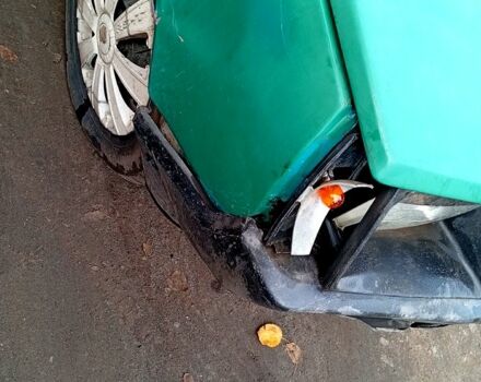 Зеленый ЗАЗ Таврия, объемом двигателя 1.1 л и пробегом 86 тыс. км за 500 $, фото 9 на Automoto.ua