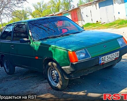 Зеленый ЗАЗ Таврия, объемом двигателя 1.1 л и пробегом 127 тыс. км за 450 $, фото 2 на Automoto.ua