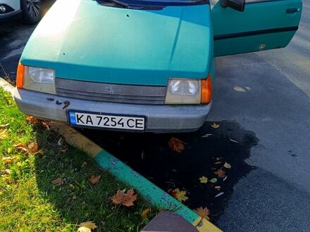 ЗАЗ Таврия 2002 в Киеве на Automoto.ua Зеленый ЗАЗ Таврия, объемом двигателя 1.2 л и пробегом 0 тыс. км за 500 $, фото 1 на Automoto.ua
