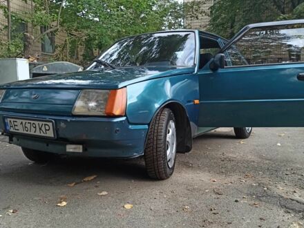 ЗАЗ Таврия 2002 в Никополе на Automoto.ua Зеленый ЗАЗ Таврия, объемом двигателя 1.1 л и пробегом 1 тыс. км за 2000 $, фото 1 на Automoto.ua