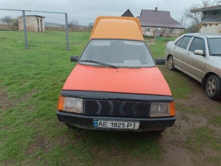 ЗАЗ Таврія 2005 у Кривому Розі на Automoto.ua Помаранчевий ЗАЗ Таврія, об'ємом двигуна 1.3 л та пробігом 100 тис. км за 661 $, фото 1 на Automoto.ua