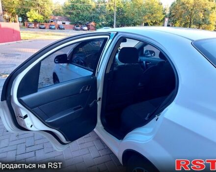 Белый ЗАЗ Вида, объемом двигателя 1.5 л и пробегом 155 тыс. км за 4700 $, фото 9 на Automoto.ua